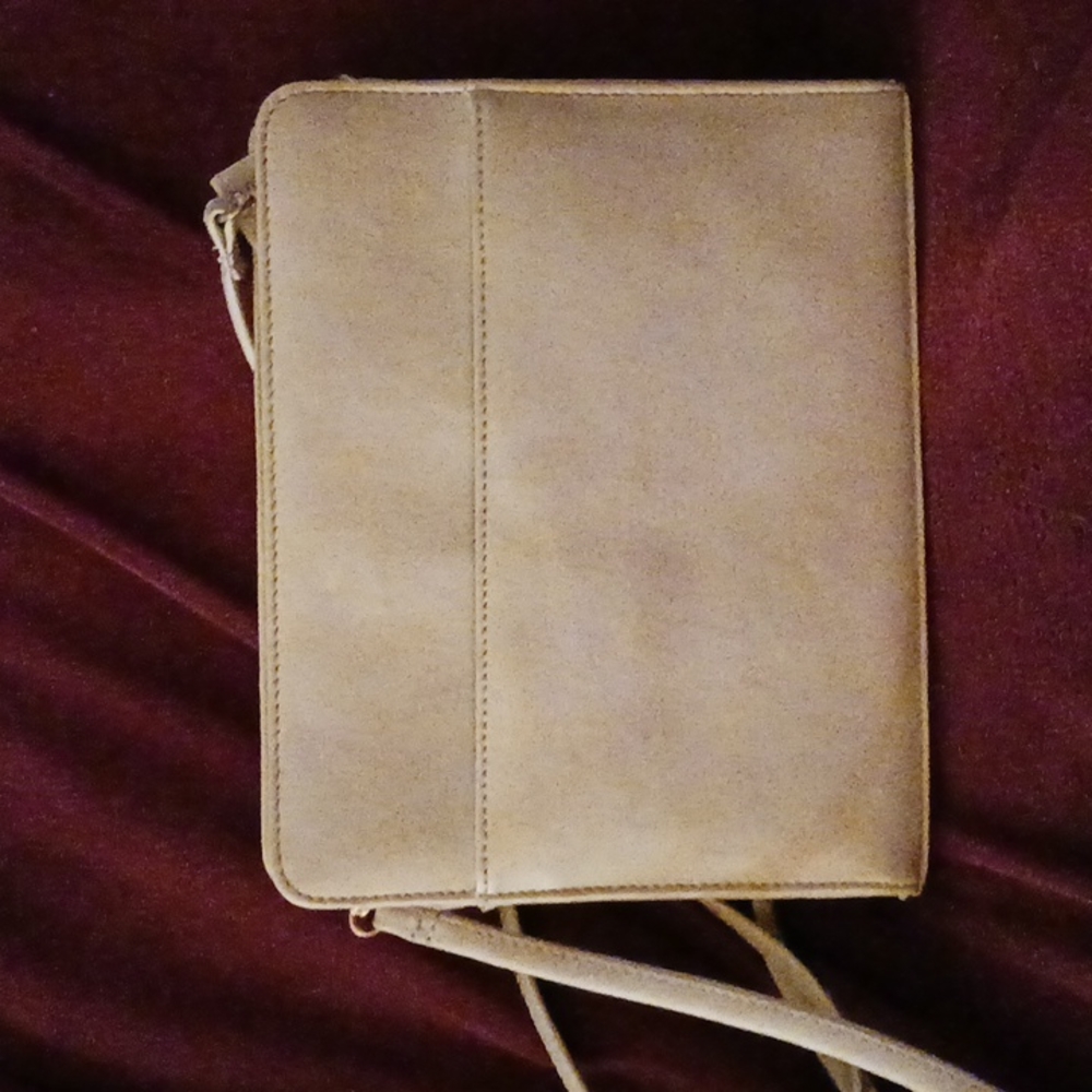 Cross Body Bag/Clutch Gold - Picture 3 of 9